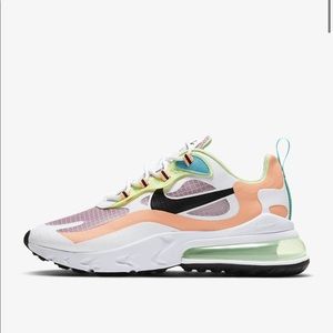 Nike Air Max 270 React SE Women's Shoe	
Size 6.5